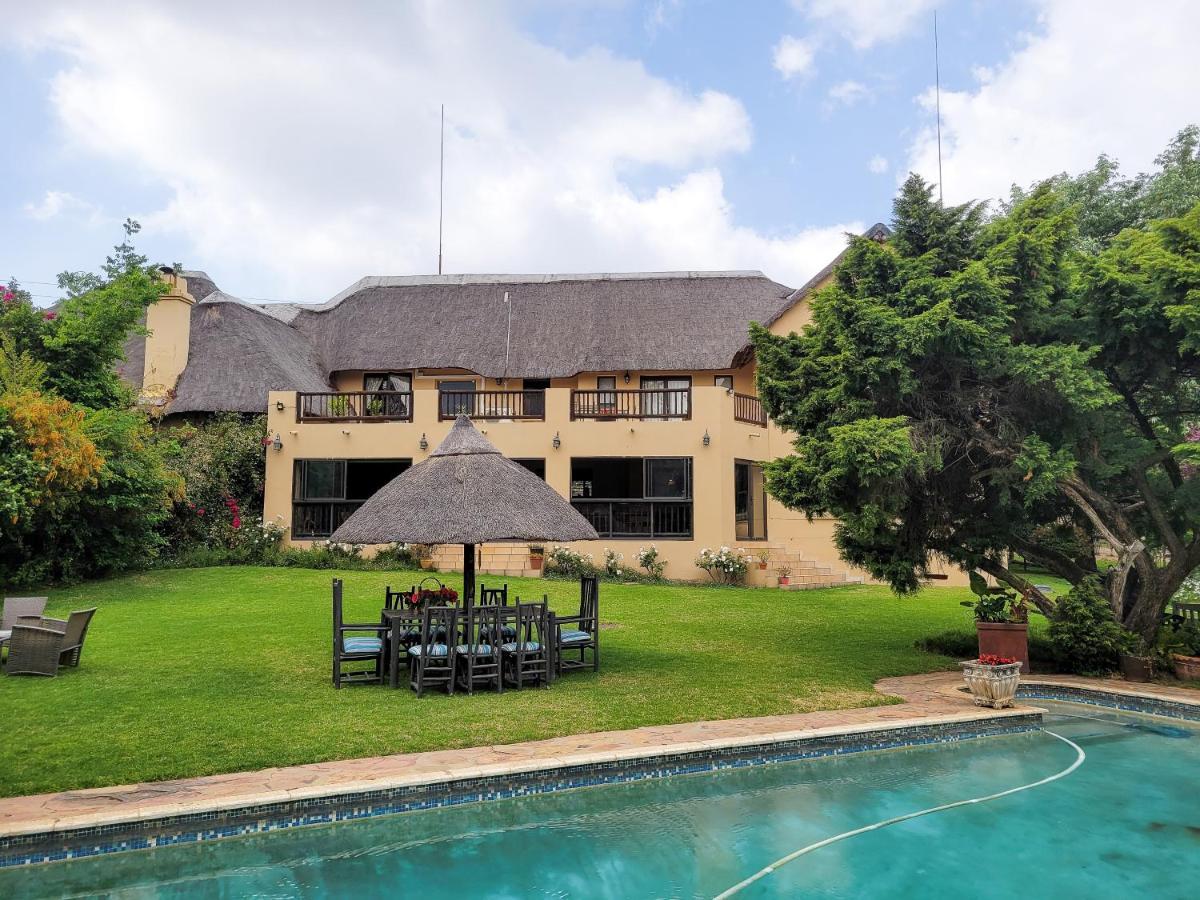 Blue Hills Lodge Midrand Exteriör bild